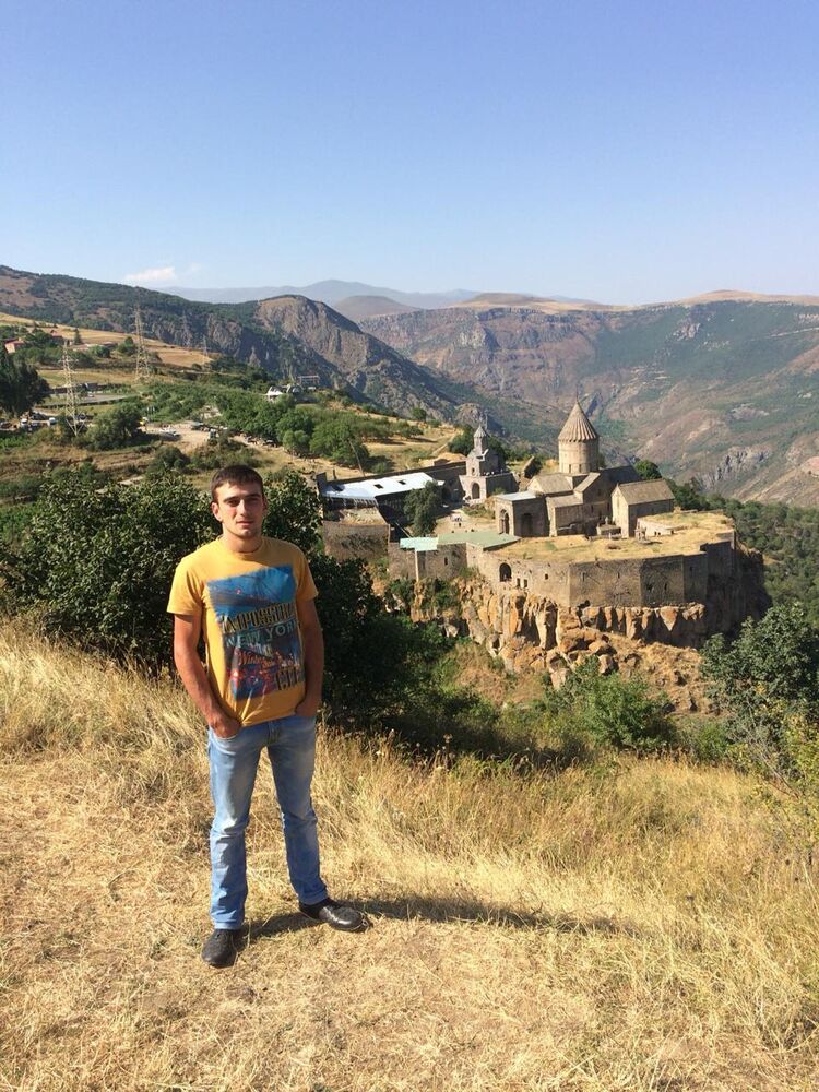  ,   Gevorg, 28 ,   ,   