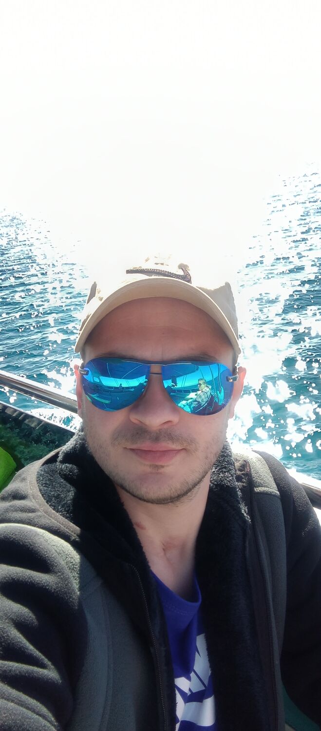  ,   Tom, 34 ,   ,   , c , 