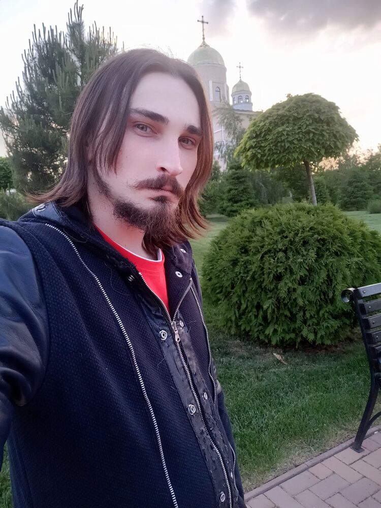  43394781  Andrei, 28 ,    