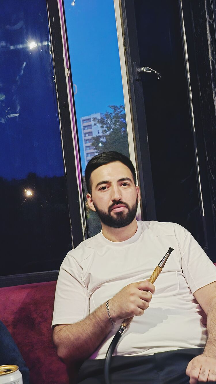  53200361  Muraz, 28 ,    