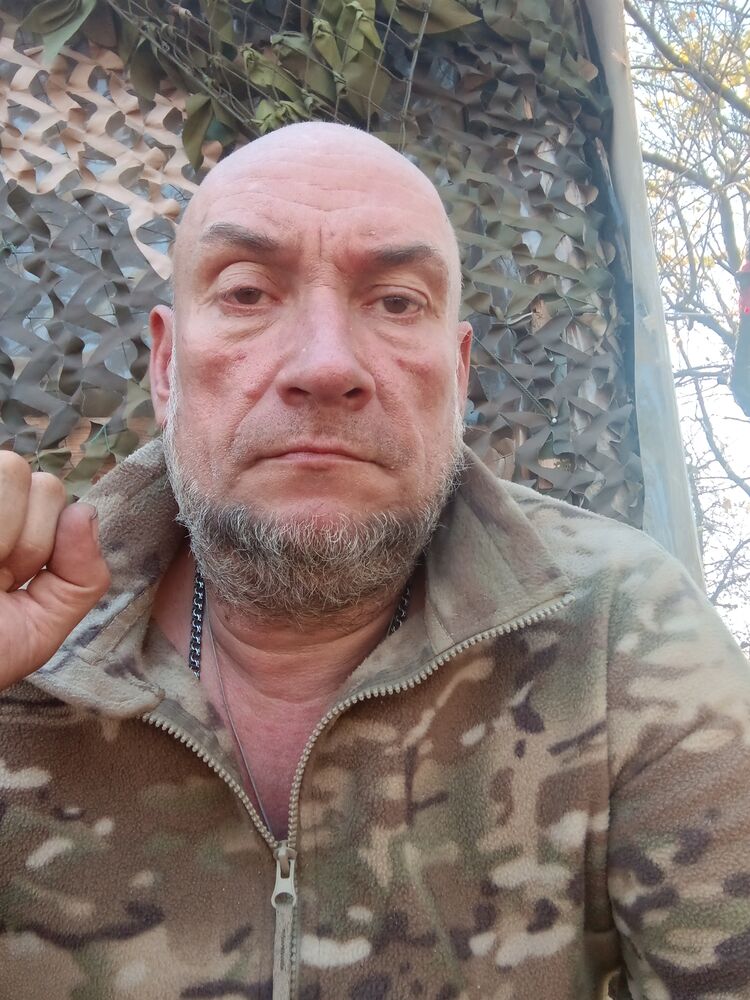 46629561  , 48 ,    