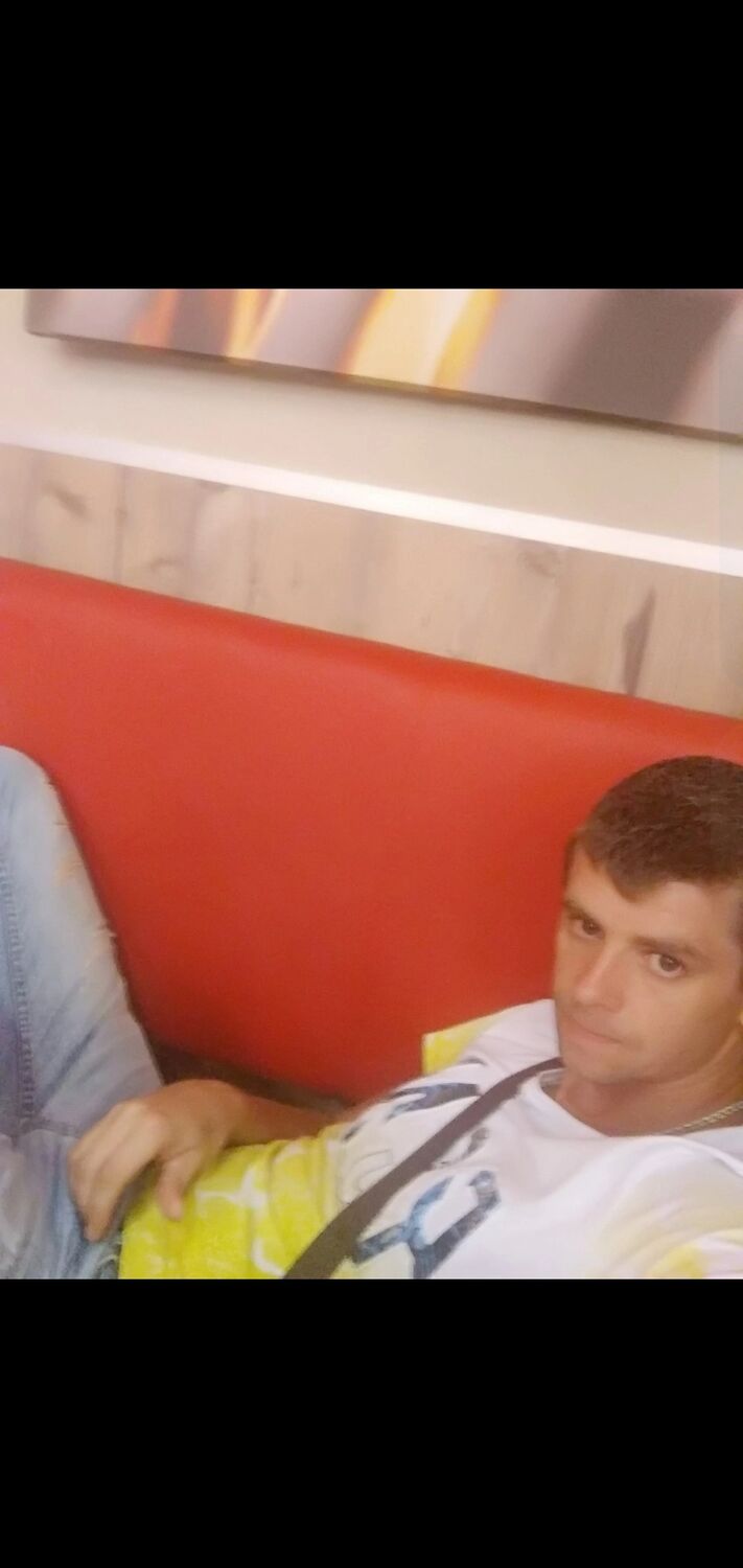  -,   Denis, 44 ,   ,   