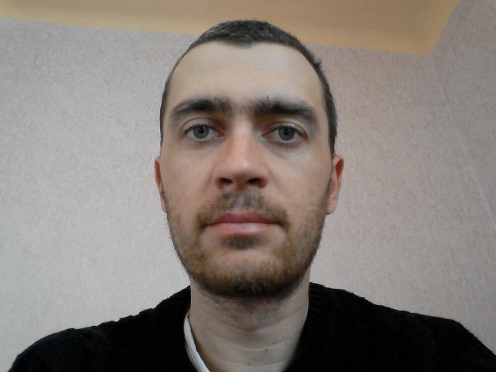  ,   Dima, 39 ,   