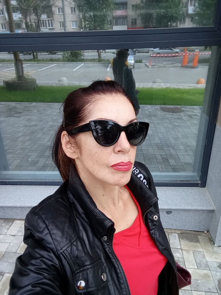  45319101  Darya, 44 ,    