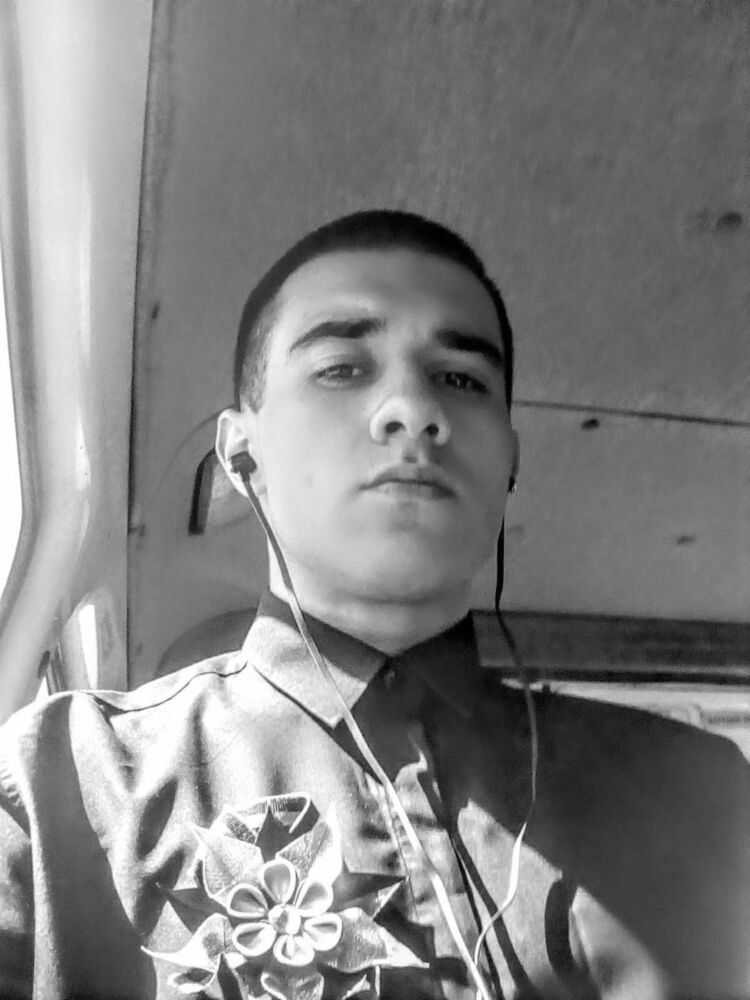  17332131  Tema, 27 ,    