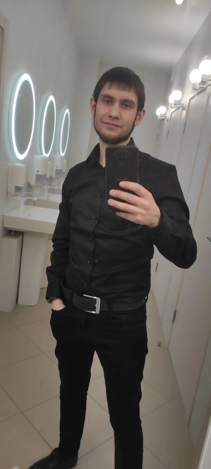  ,   Vyacheslav, 32 ,   ,   