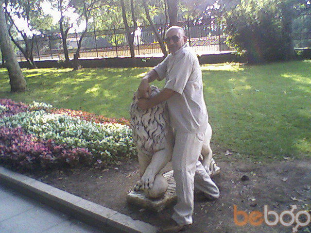  1001991  Hayk, 61 ,    