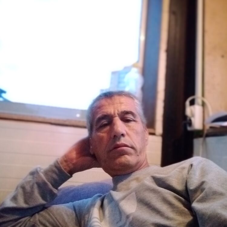  36531291  Aziz, 48 ,    