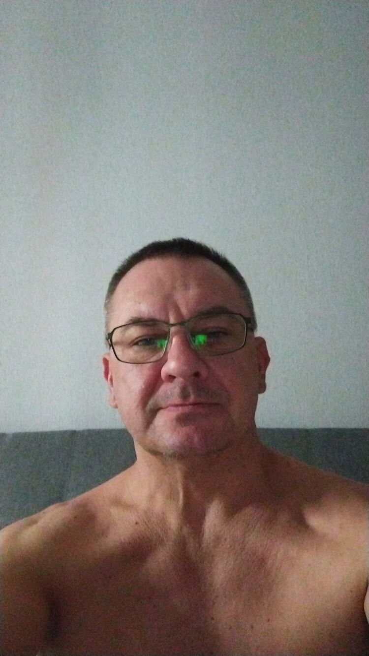  46960491  , 40 ,    