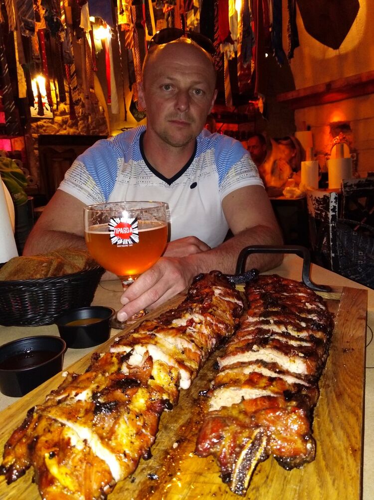  15637371  Yuriy, 41 ,    