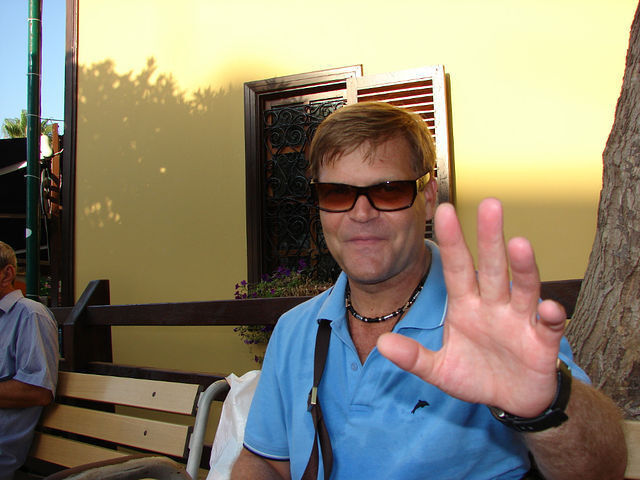  --,   , 61 ,  