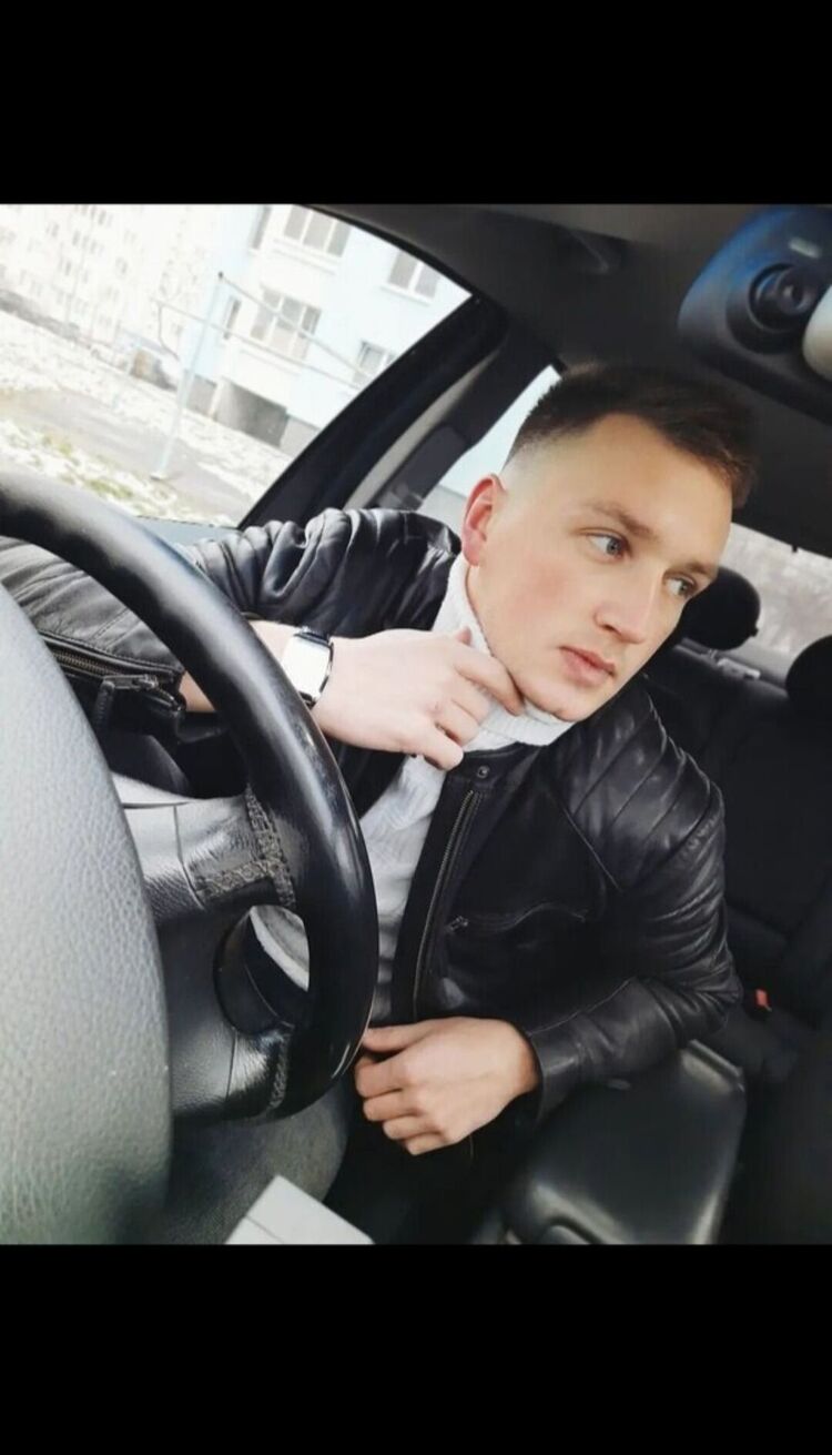  43985351  Yurik, 27 ,    