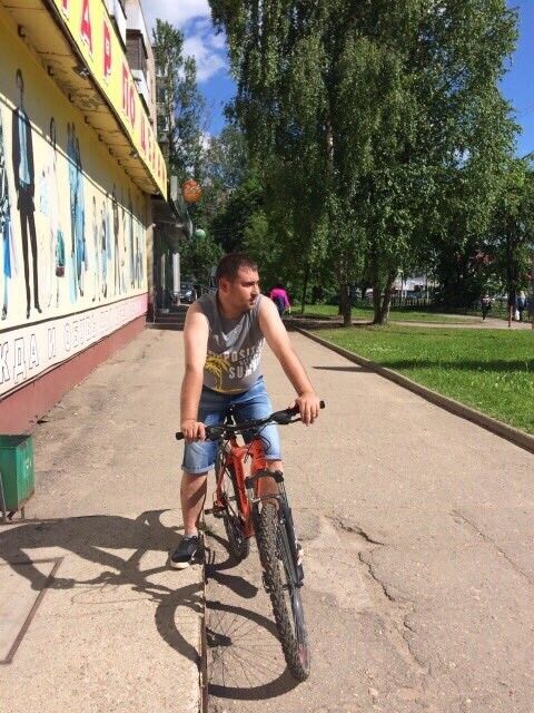  26550521  Nikolay, 36 ,    