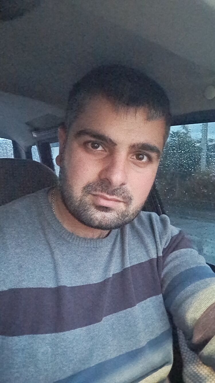  46885771  , 28 ,    
