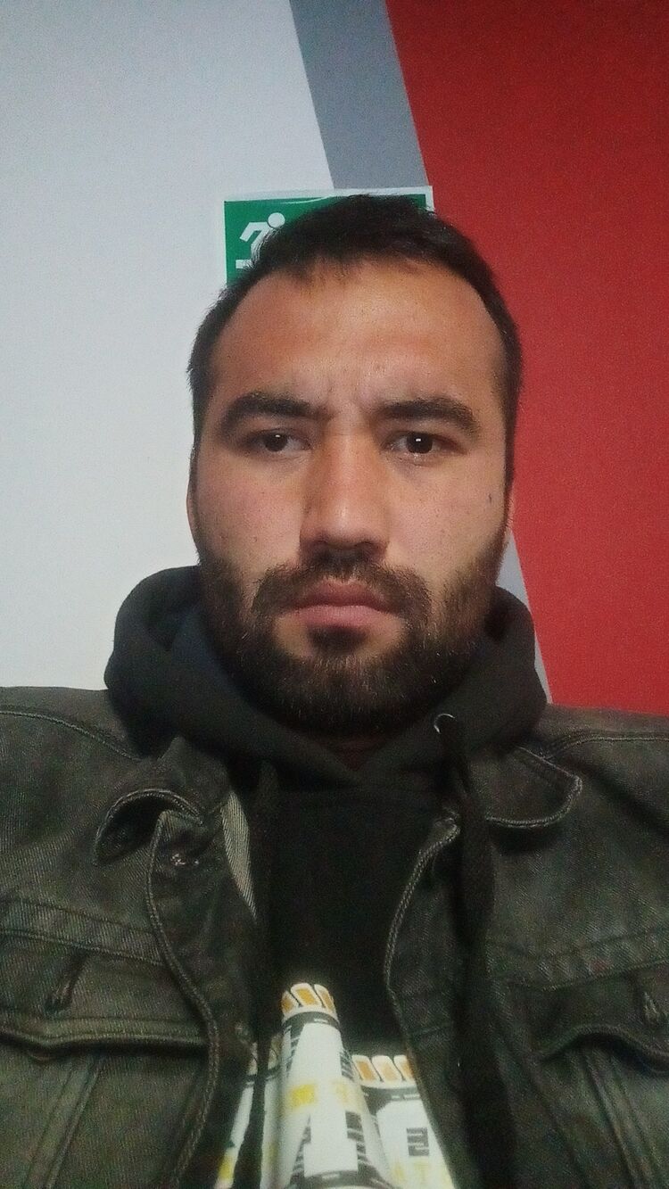  26162991  Xusnddin, 30 ,    