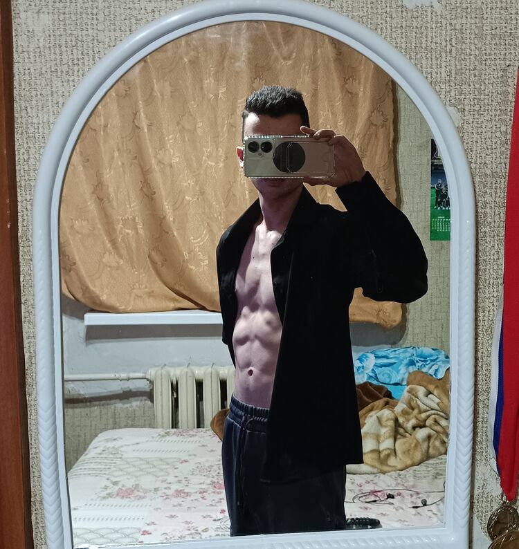  43776031  , 20 ,    