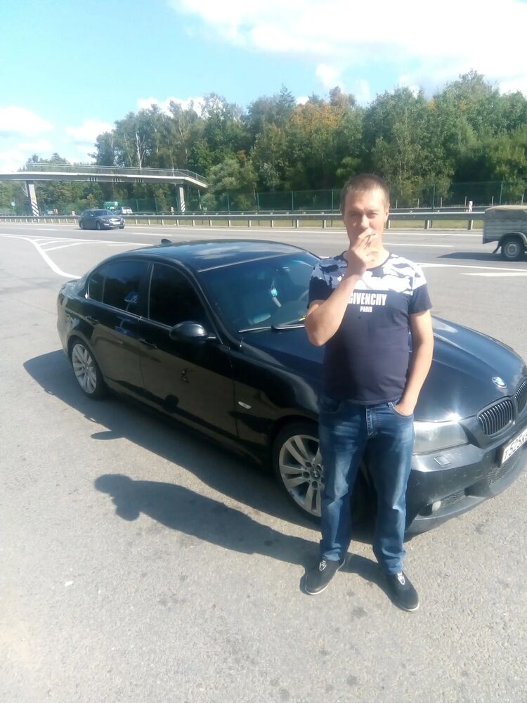  32379431   , 30 ,    