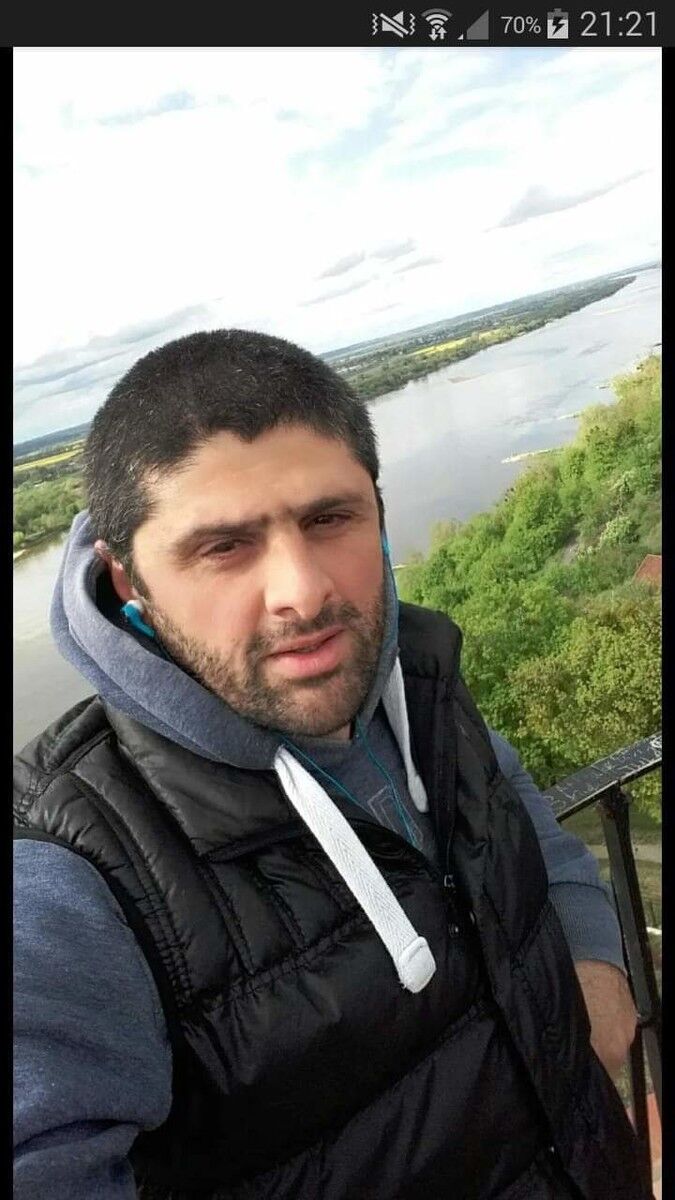  ,   David, 42 ,   ,   , c 