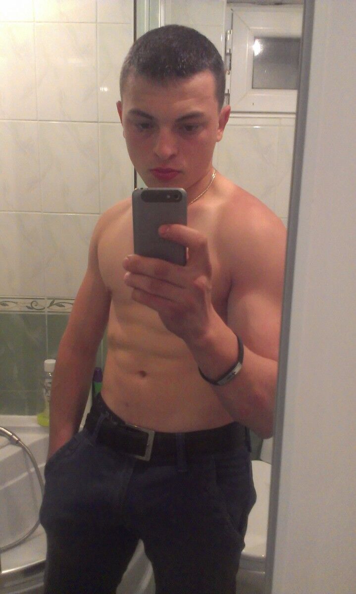  4694721  KoStyK, 32 ,    -