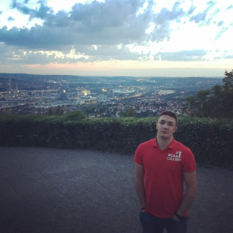  8375571  , 29 ,    Stuttgart