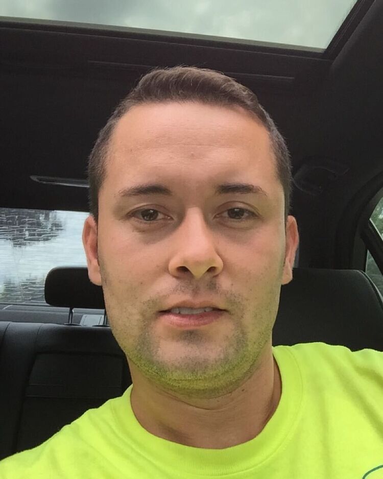  46784081  Chris James, 42 ,    Abbots Langley