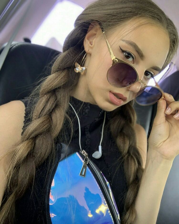  ,   Eliy, 24 ,  