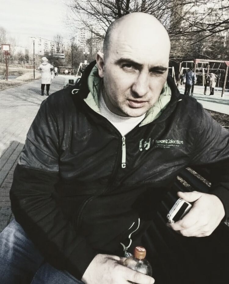 24418081  Vas, 40 ,    