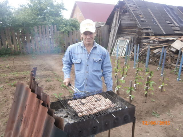  6340441  Oleg, 61 ,    