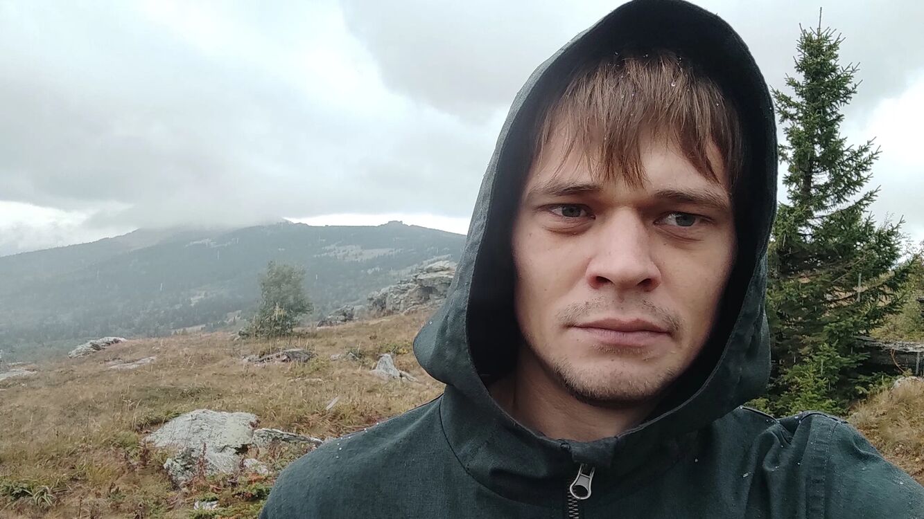  ,   Mikhail, 31 ,   , 