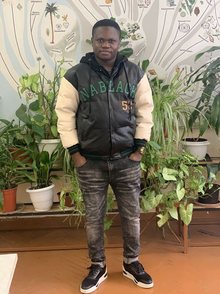  26081561  Clinton, 33 ,    