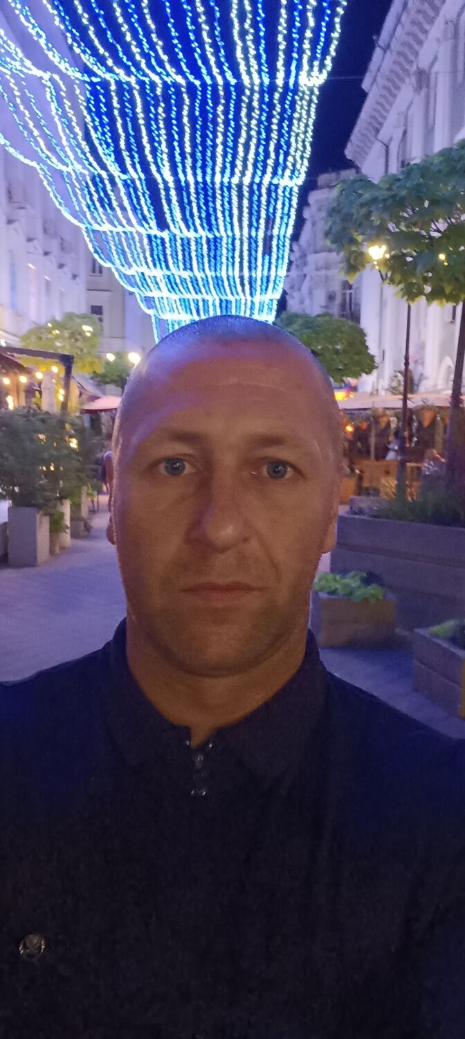  ,   Igor, 36 ,  