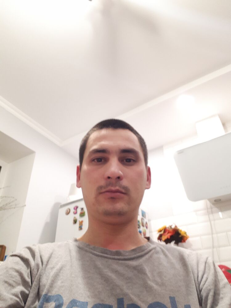  35670981  , 37 ,    