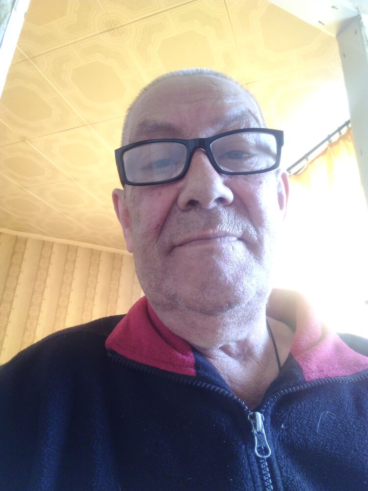  26321151  Oleg, 71 ,    