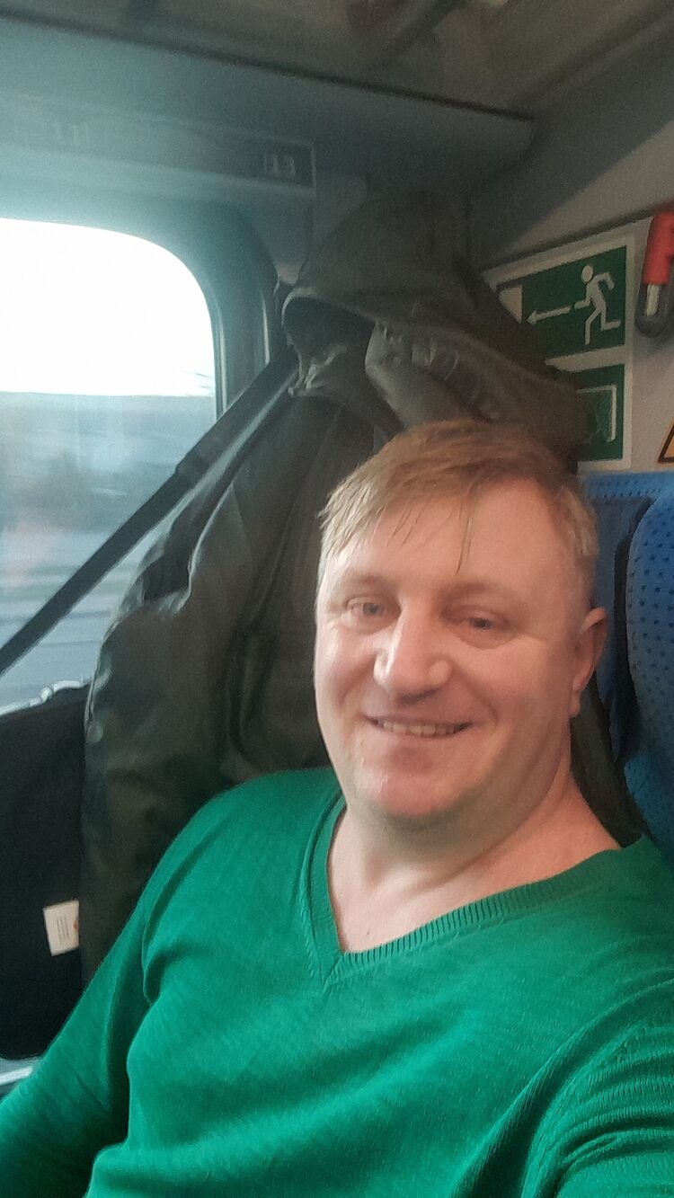  ,   Petro, 43 ,   ,   