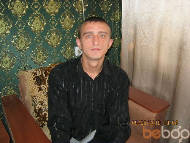  1133871  Viktor, 48 ,    