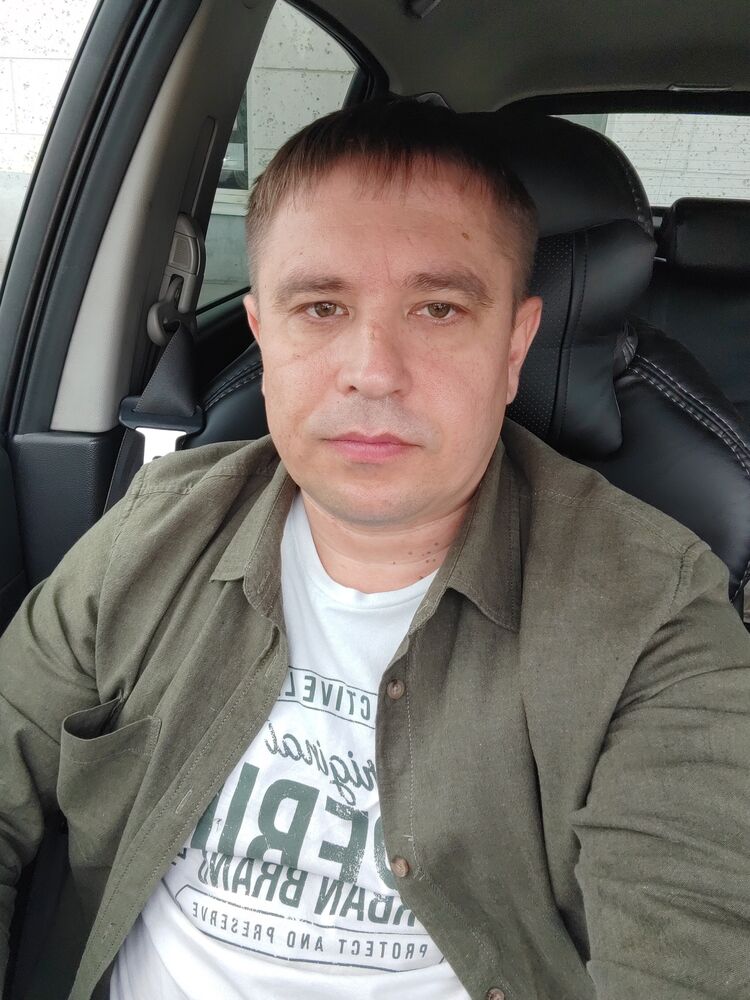  35511141  Pavel, 41 ,    