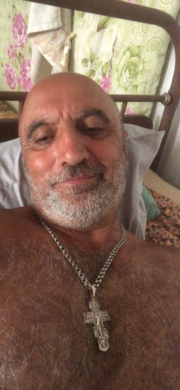  36217041  Serj, 57 ,    