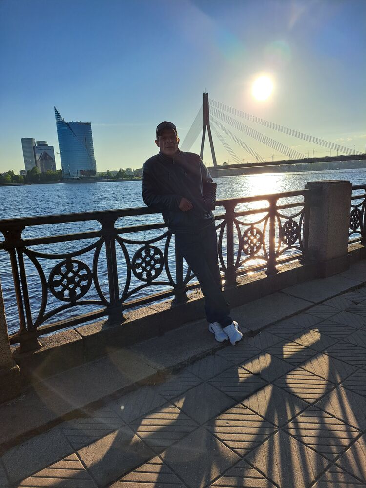  ,   Aleksandr, 40 ,   ,   