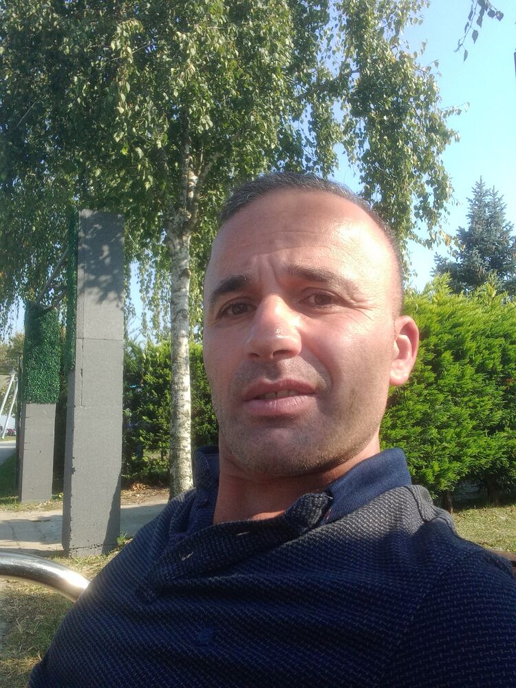  Podgorica,   Erkek, 45 ,   ,   