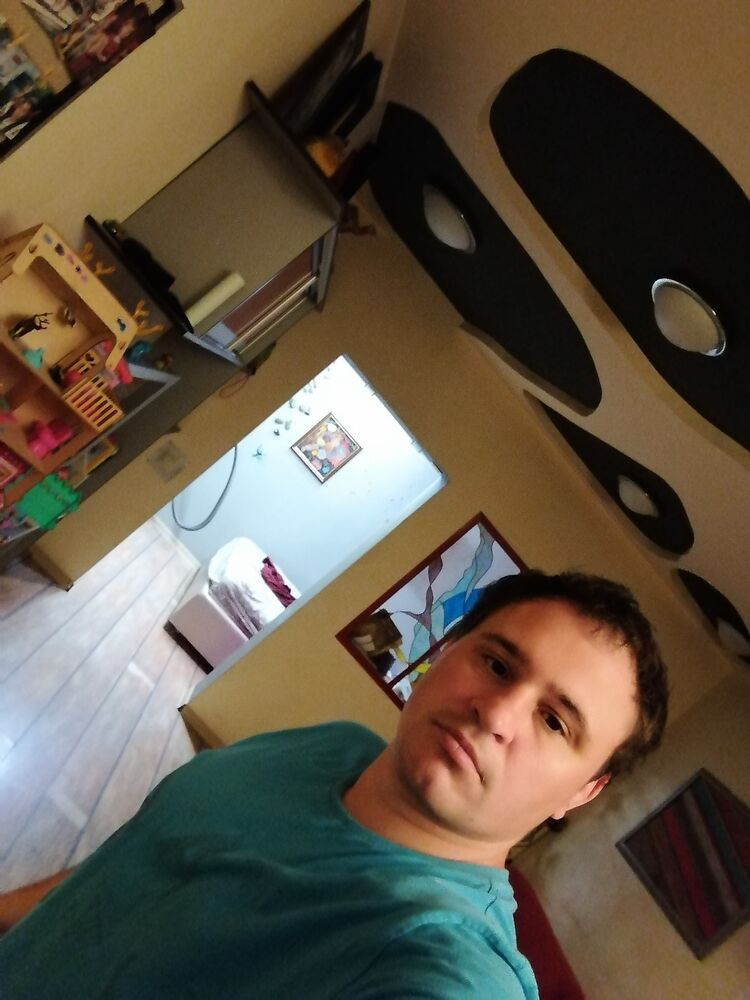  52981271  , 35 ,    
