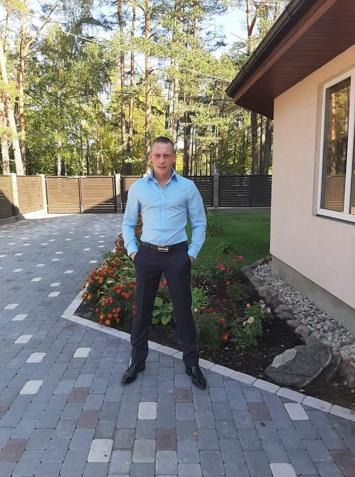  Frankfurt am Main,   Jevgenij, 38 ,   ,   
