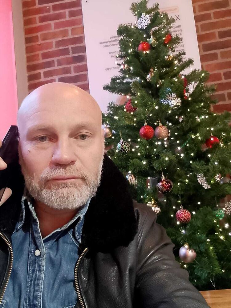  51028491  , 52 ,    -