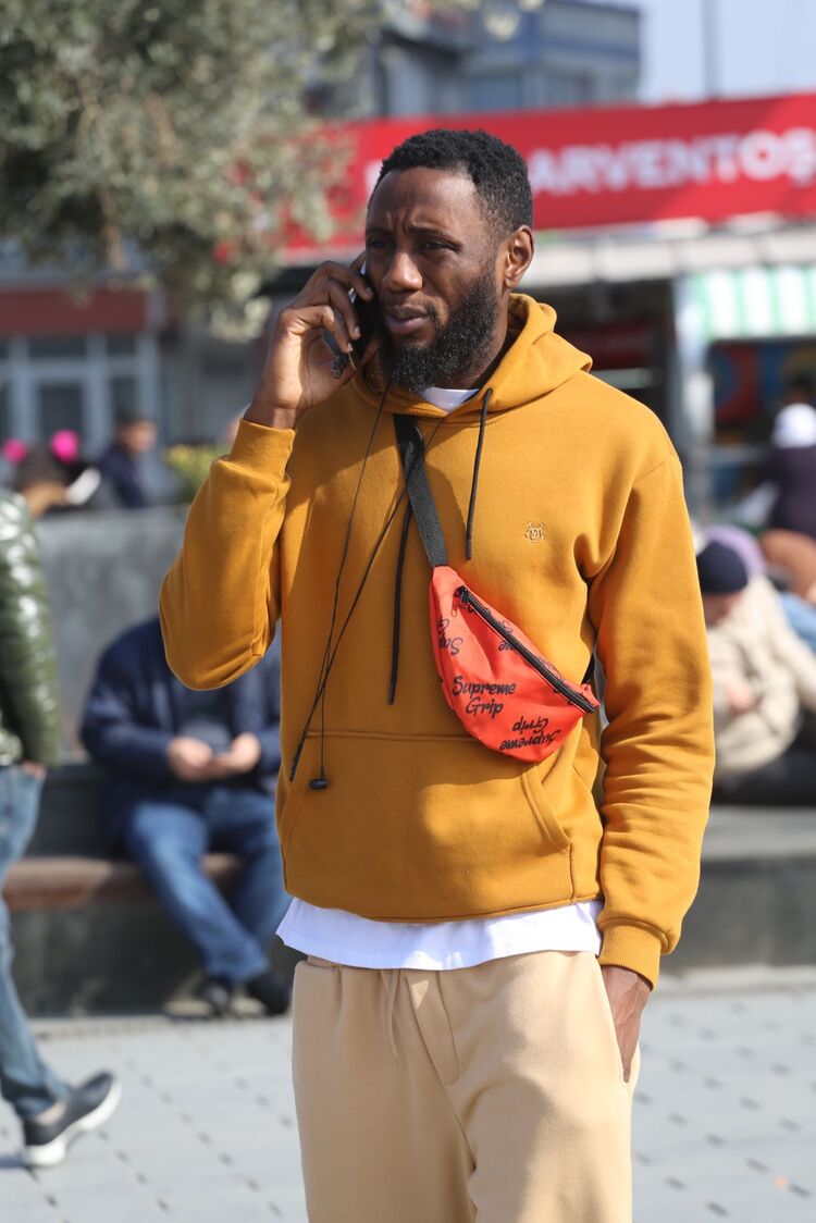  39610801  Armand, 35 ,    