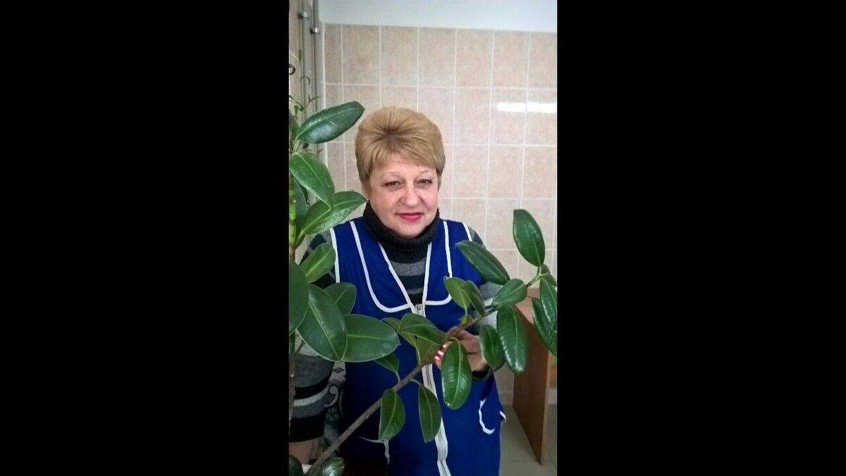  ,   Elena, 61 ,   ,   , c 