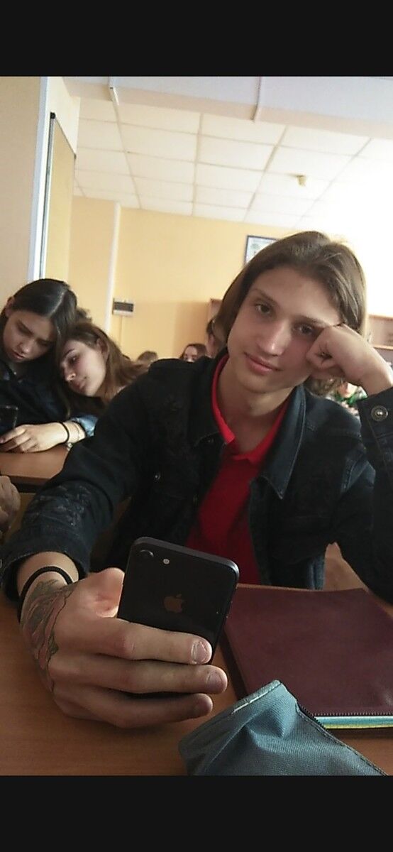  18700741  , 25 ,    
