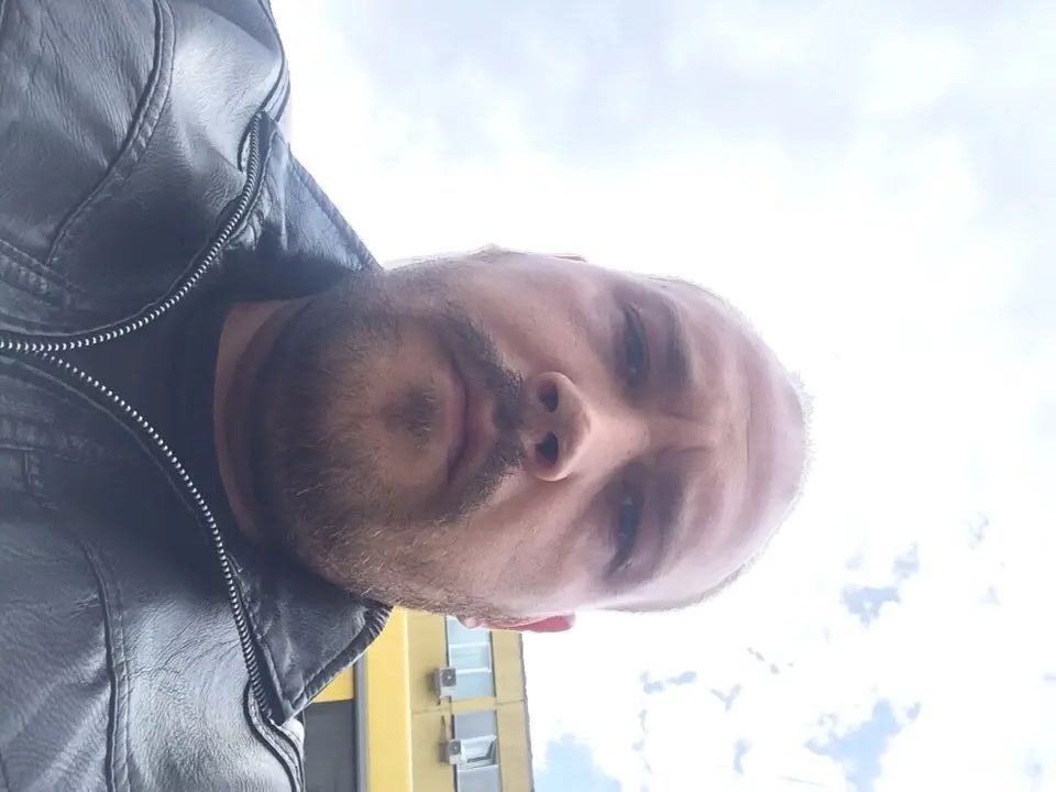  49393961  , 37 ,    