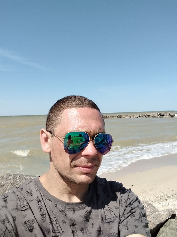  37798011  , 35 ,    