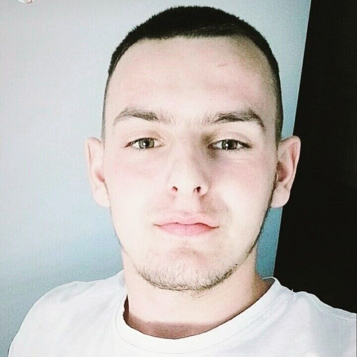  15500391  David, 28 ,    