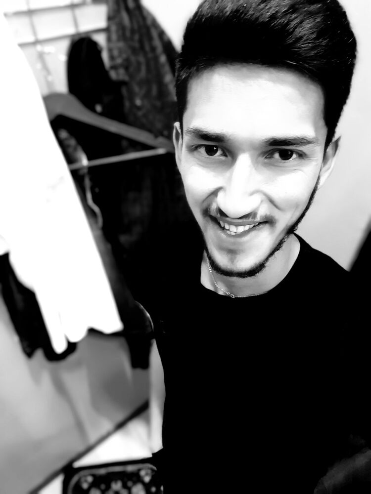  15644481  Akbar, 28 ,    