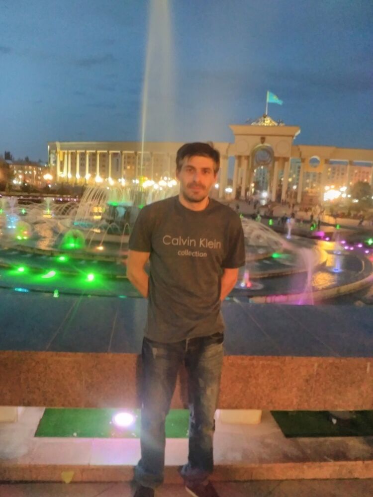  6519931  Bacho, 43 ,    